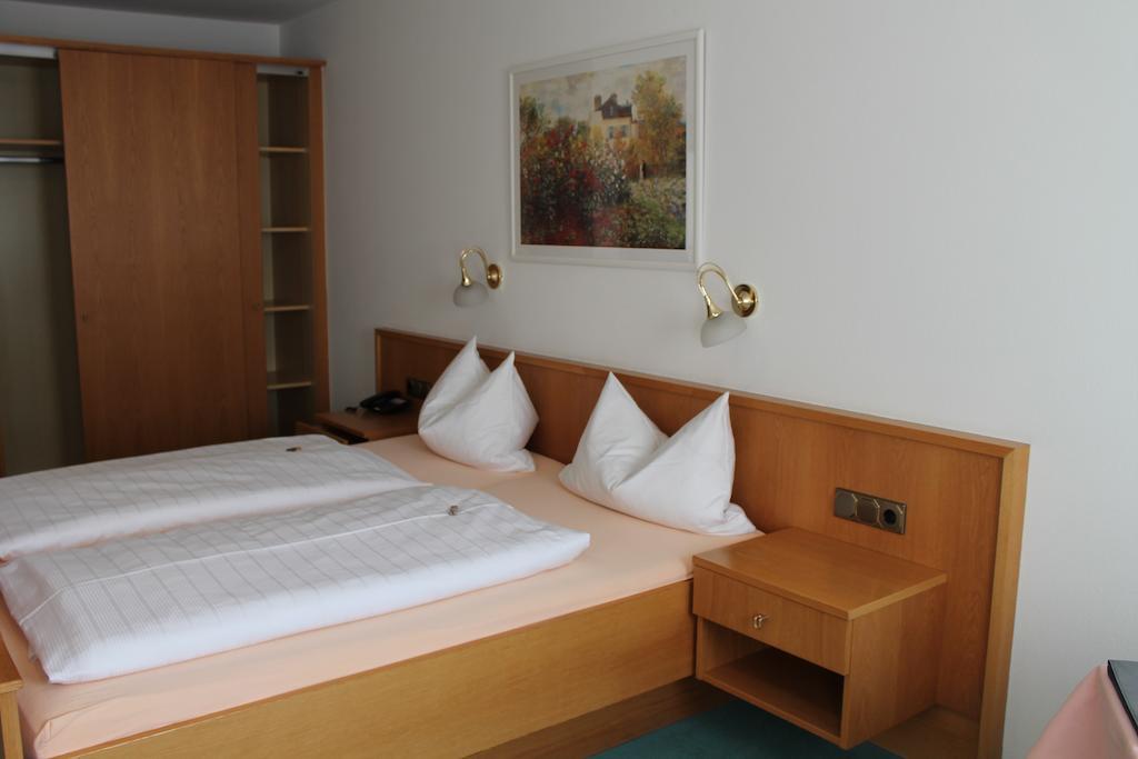 Hotel garni Vogelsang Bad Füssing Værelse billede