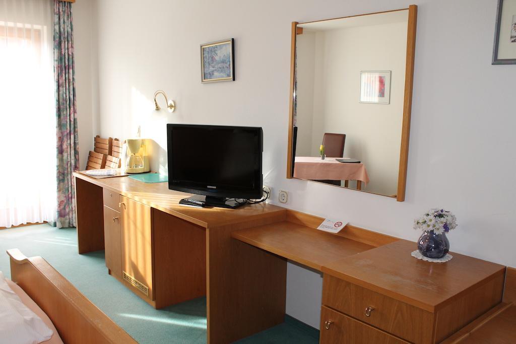 Hotel garni Vogelsang Bad Füssing Værelse billede