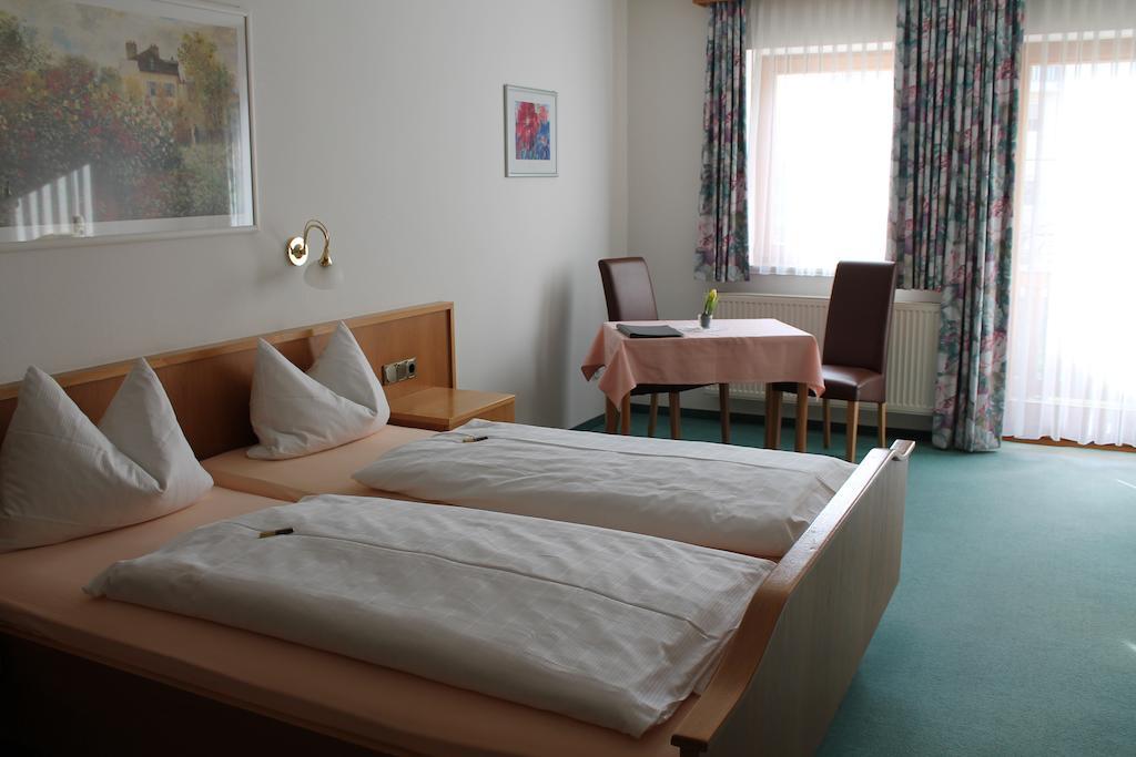 Hotel garni Vogelsang Bad Füssing Værelse billede